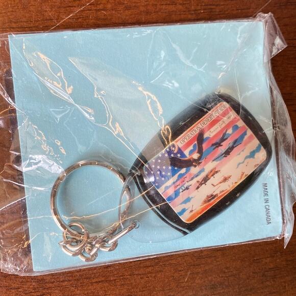 Operation Desert Storm Keychain and Magnet Persian Gulf 1991 Canada New Sealed - Picture 1 of 6